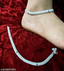 Silver jewellery photo