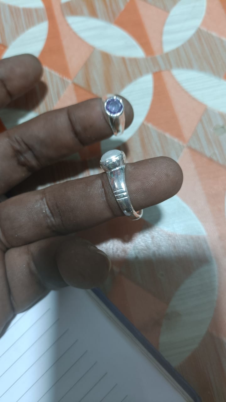 Silver jewellery photo