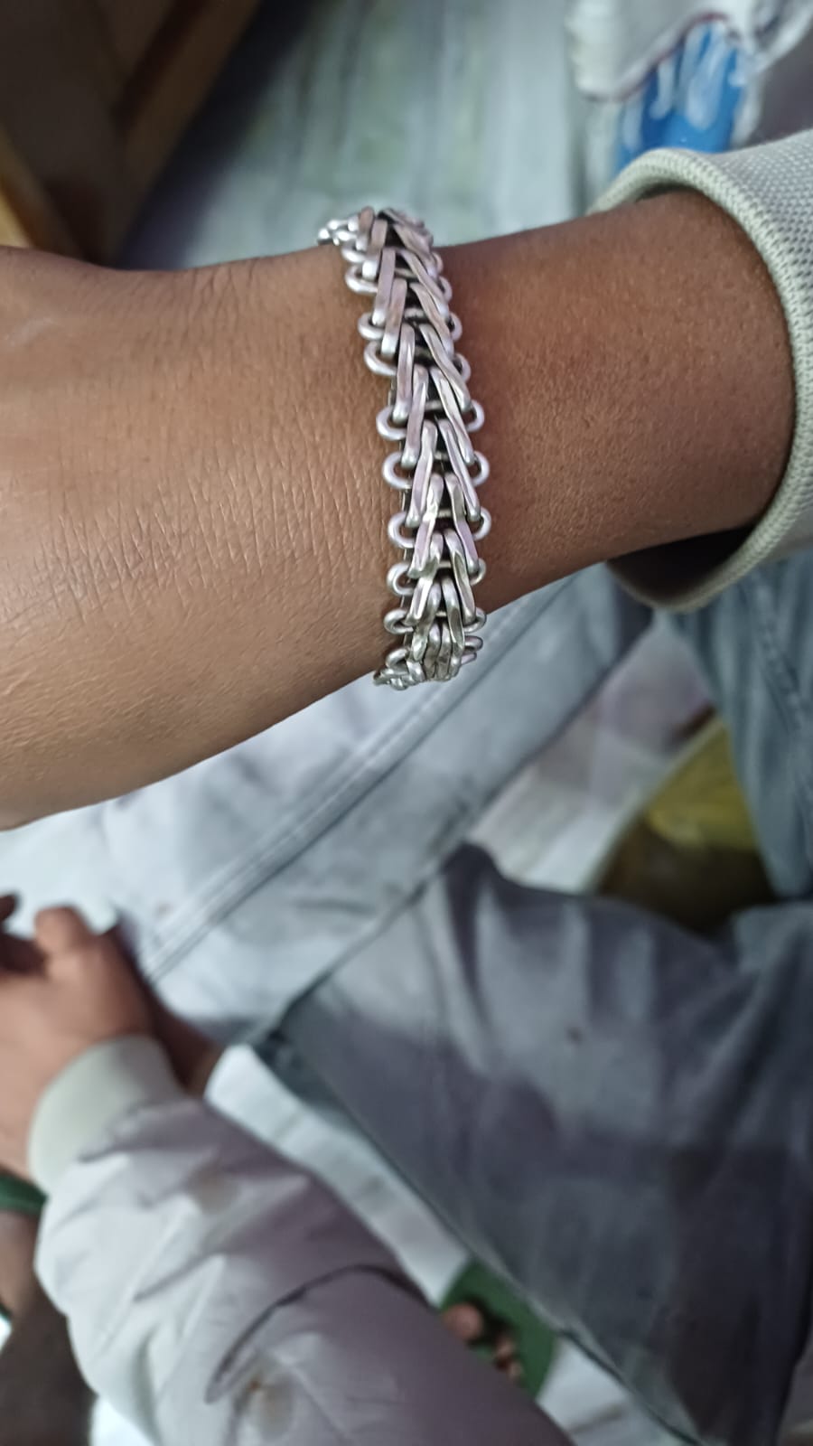 Silver jewellery photo