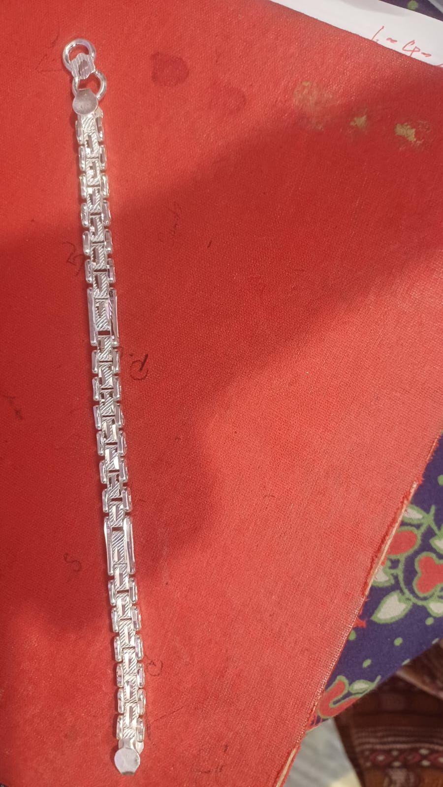Silver jewellery photo