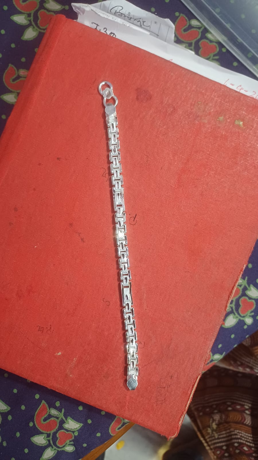 Silver jewellery photo
