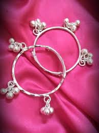 Silver jewellery photo