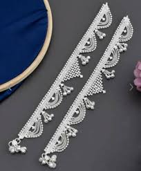 Silver jewellery photo