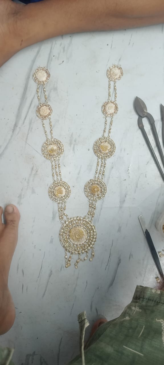 Silver jewellery chain
